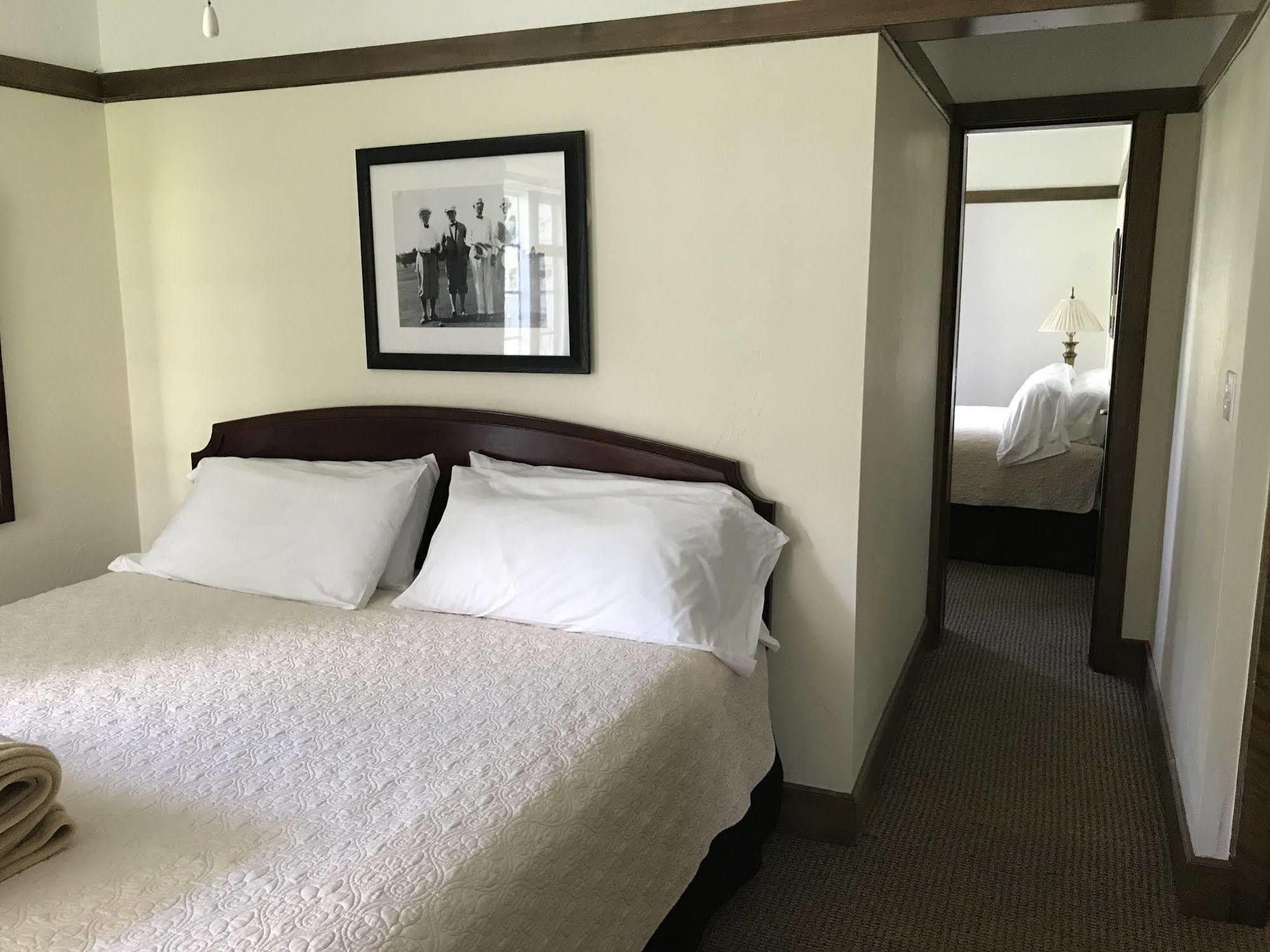 Maxwelton Braes Lodge & Golf Course Baileys Harbor Exteriör bild